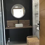 Bienvenue Dans Notre Maison Nyaraló